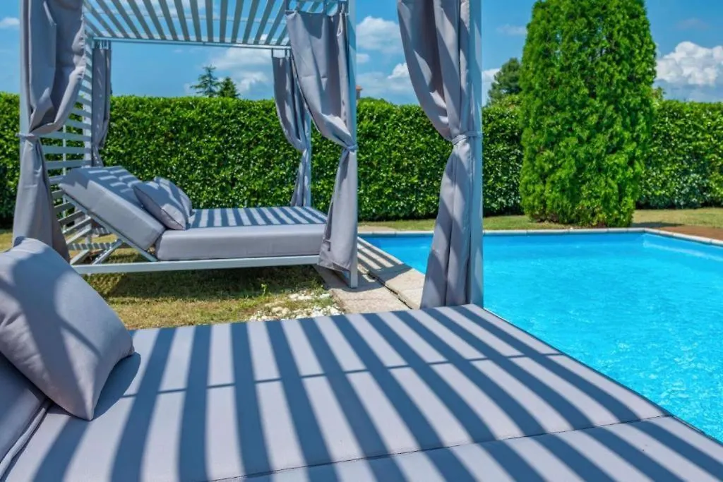 Villa Melody Jursici 0*,  Croatia